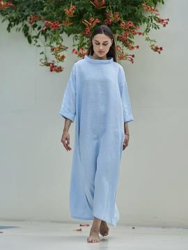 Фото товара: льняна простора сукня світло-блакитна. Фото - 1.